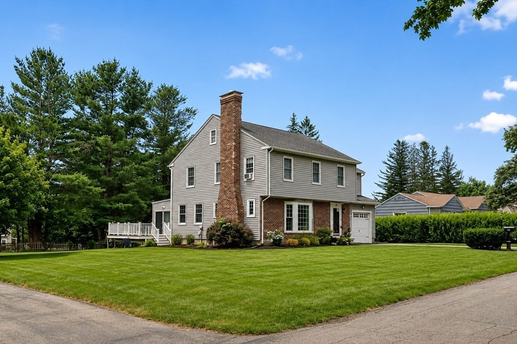 10 Wesley Dr