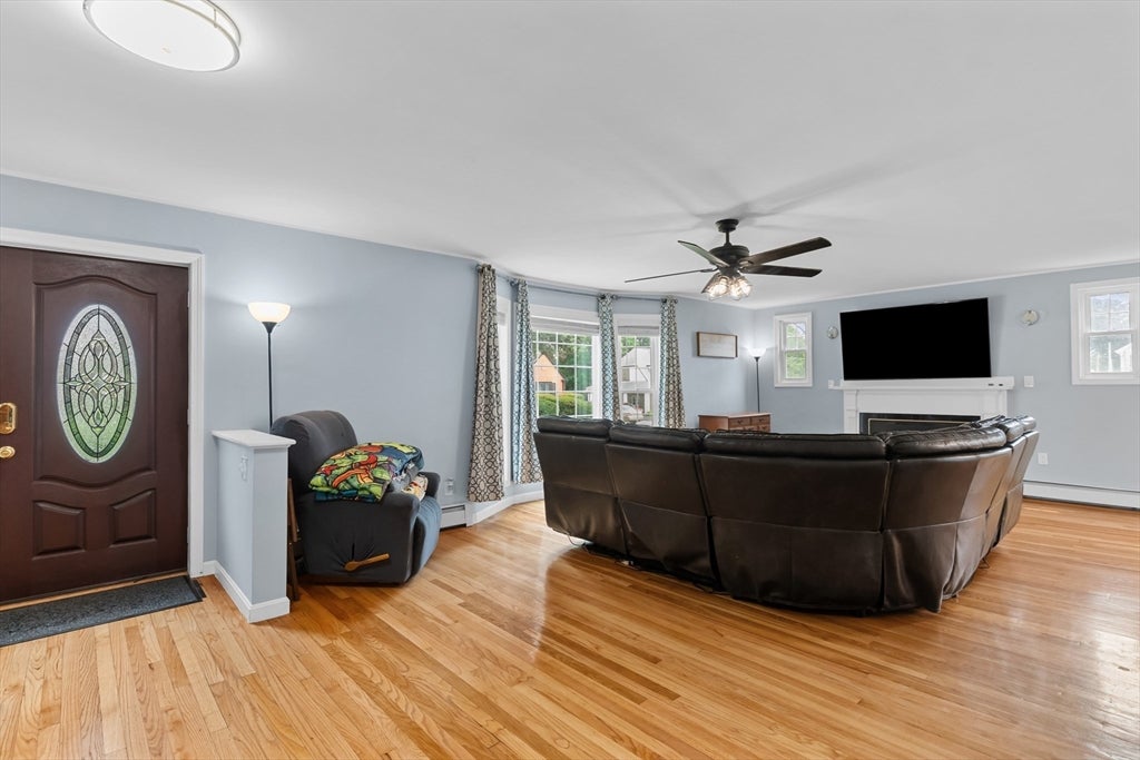 10 Wesley Dr