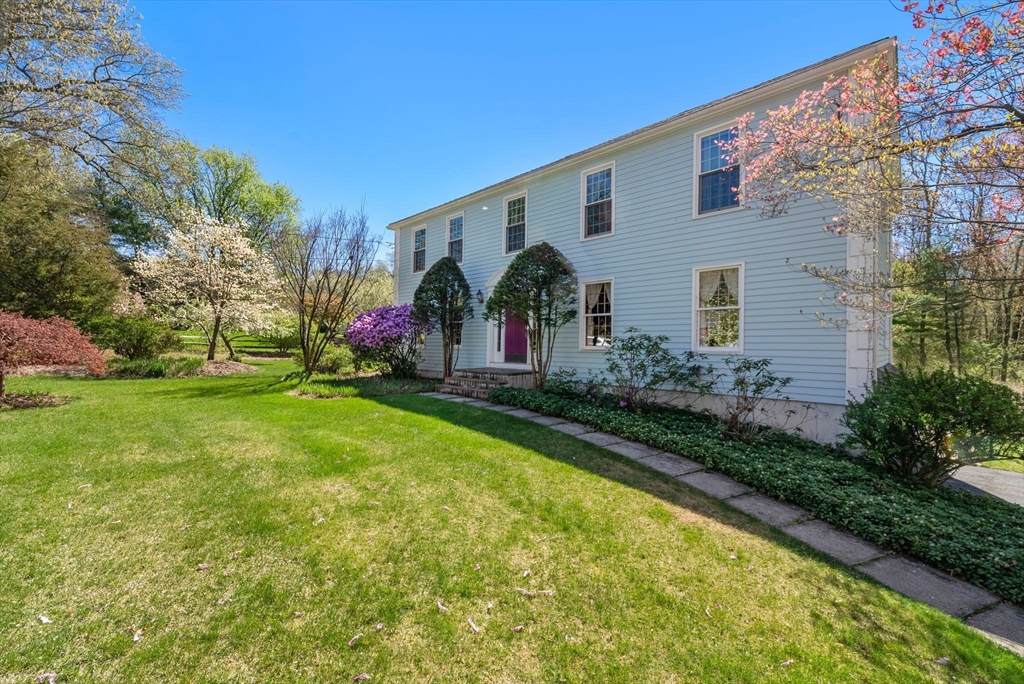 16 Parmenter Rd