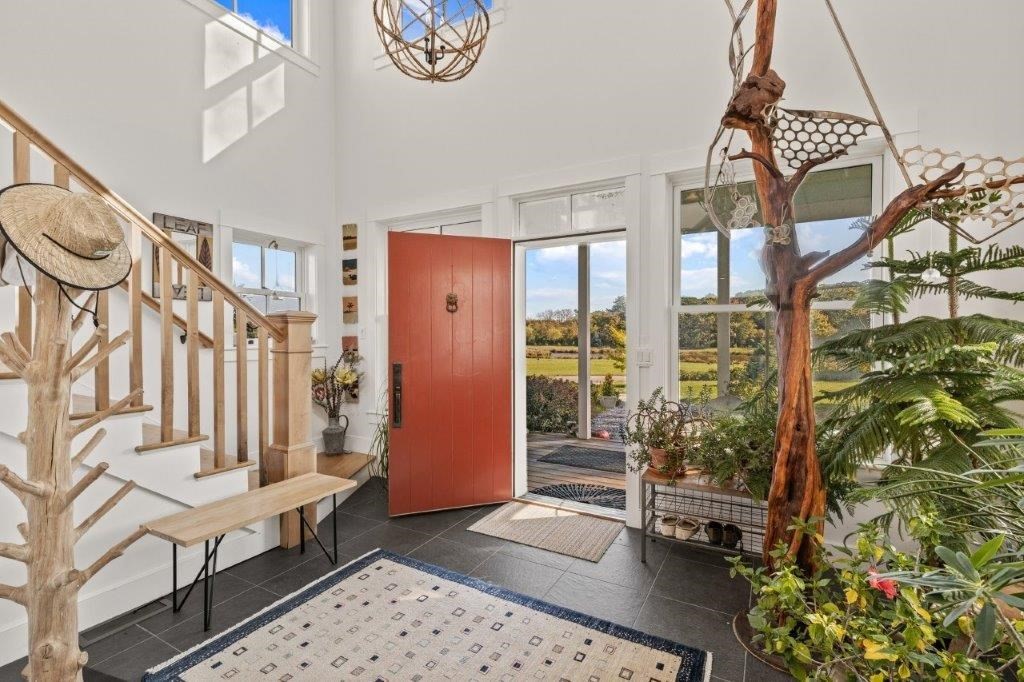 46 Roos Road