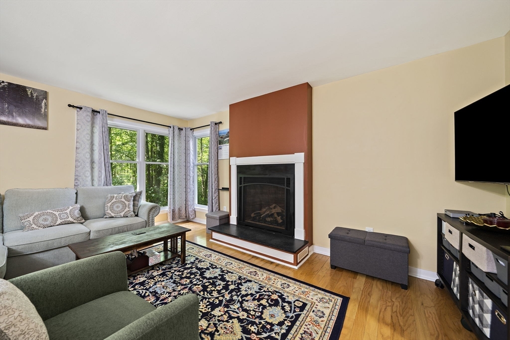 5 Redwood Ct 5
