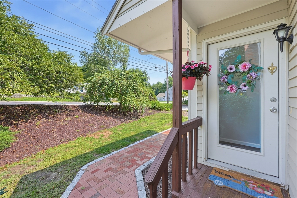 Photo of 1 Strathmore Shire Dr #A, Uxbridge, MA