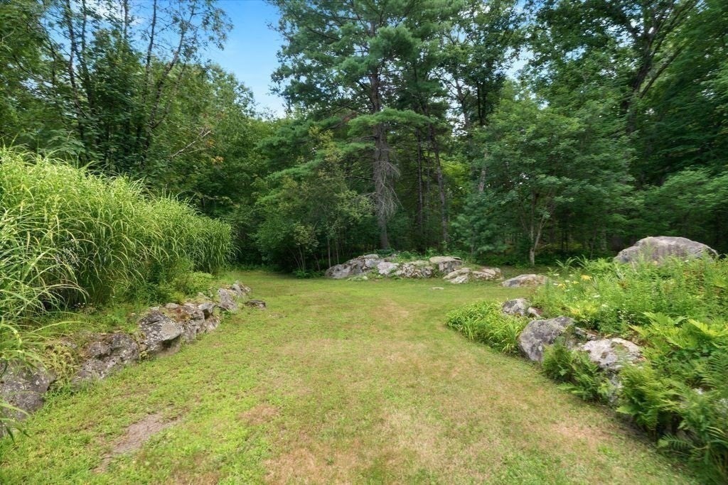 5 Locust St, North Reading, MA Photo #35