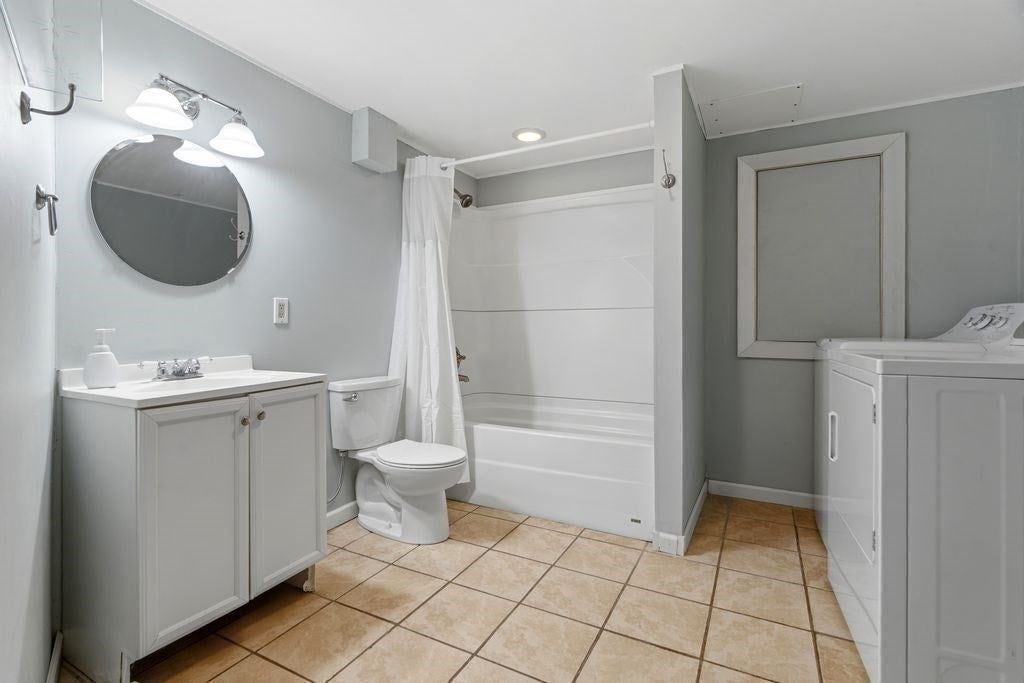 5 Locust St, North Reading, MA Photo #31