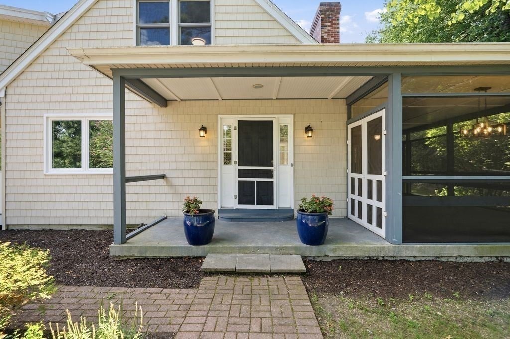 5 Locust St, North Reading, MA Photo #6