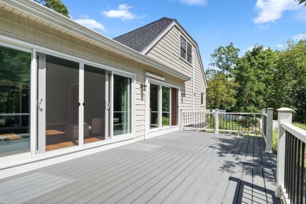 5 Locust St, North Reading, MA Photo #33