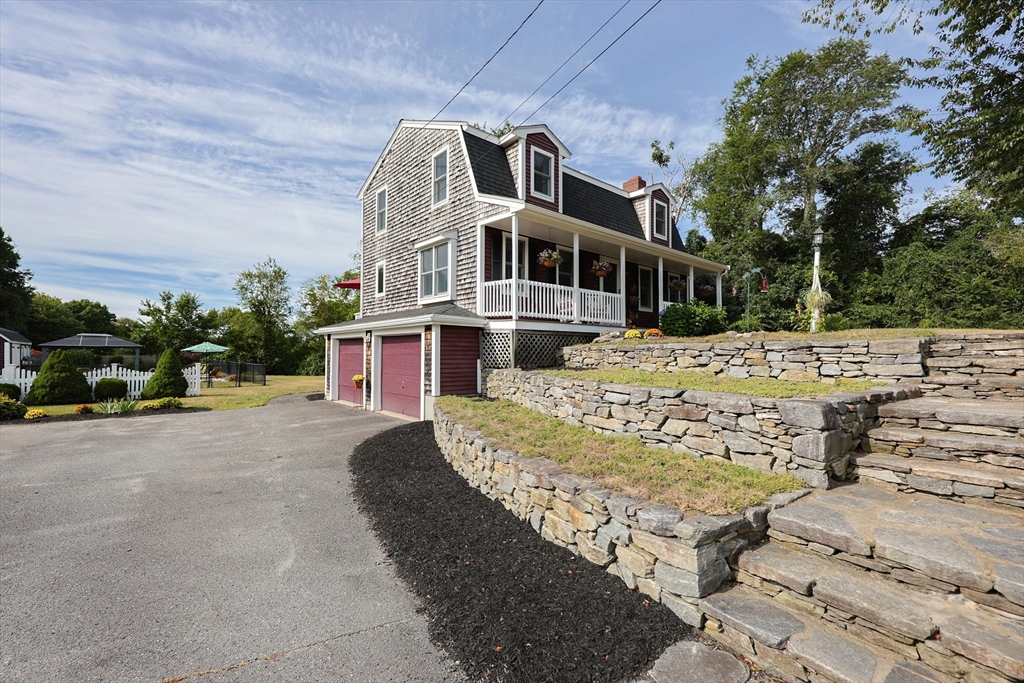 10 Old Summit Street