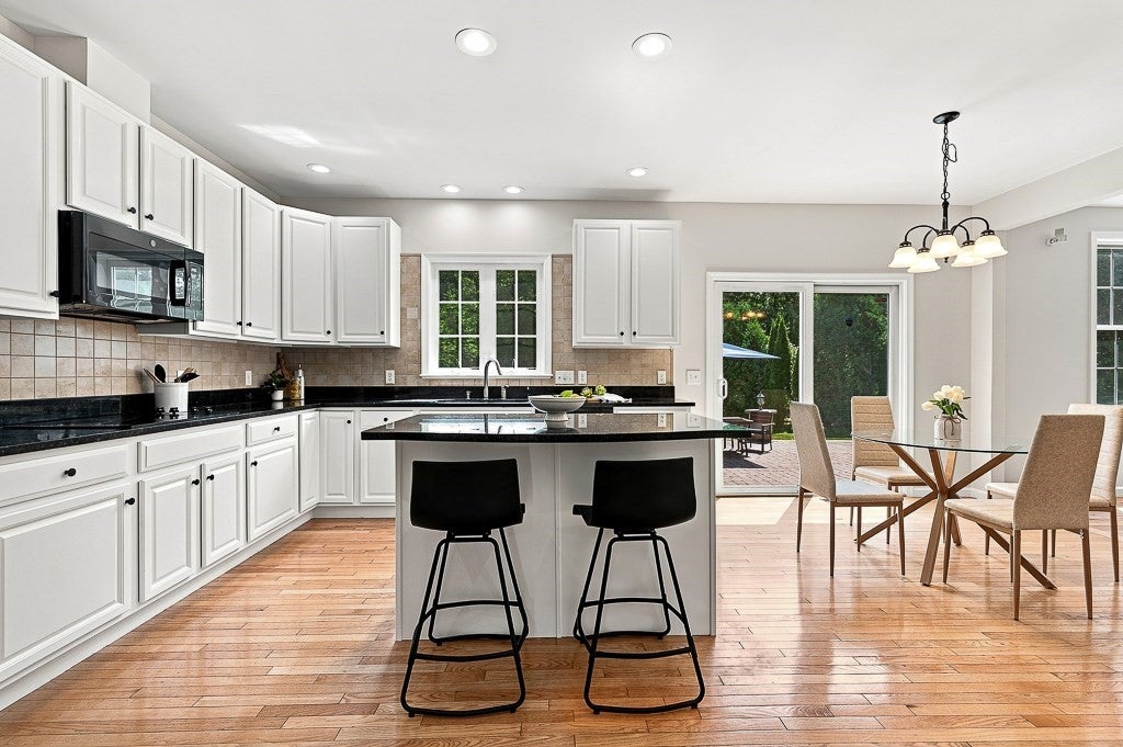 37 Aspen Avenue, Grafton, MA Photo #10