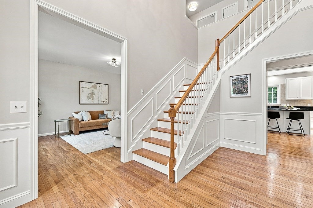 37 Aspen Avenue, Grafton, MA Photo #3