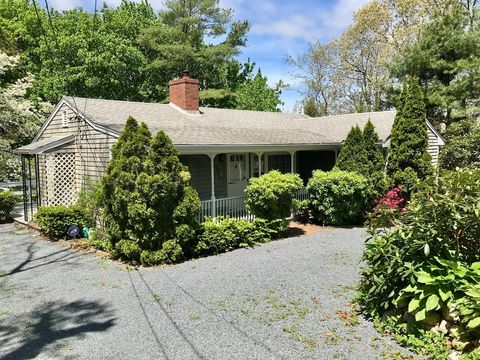 Single Family Residence in Mashpee MA 24 Cayuga Ave.jpg