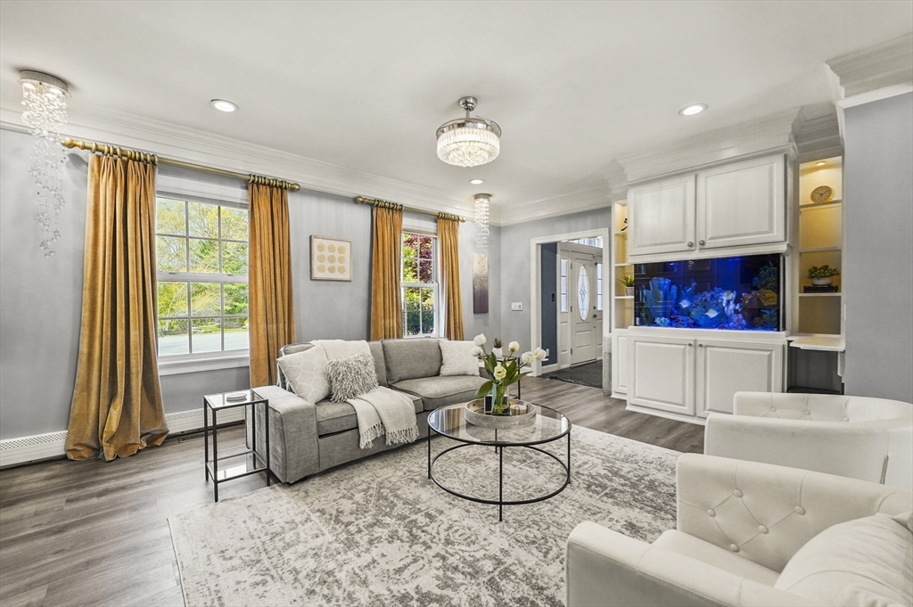 14 Weld Street
