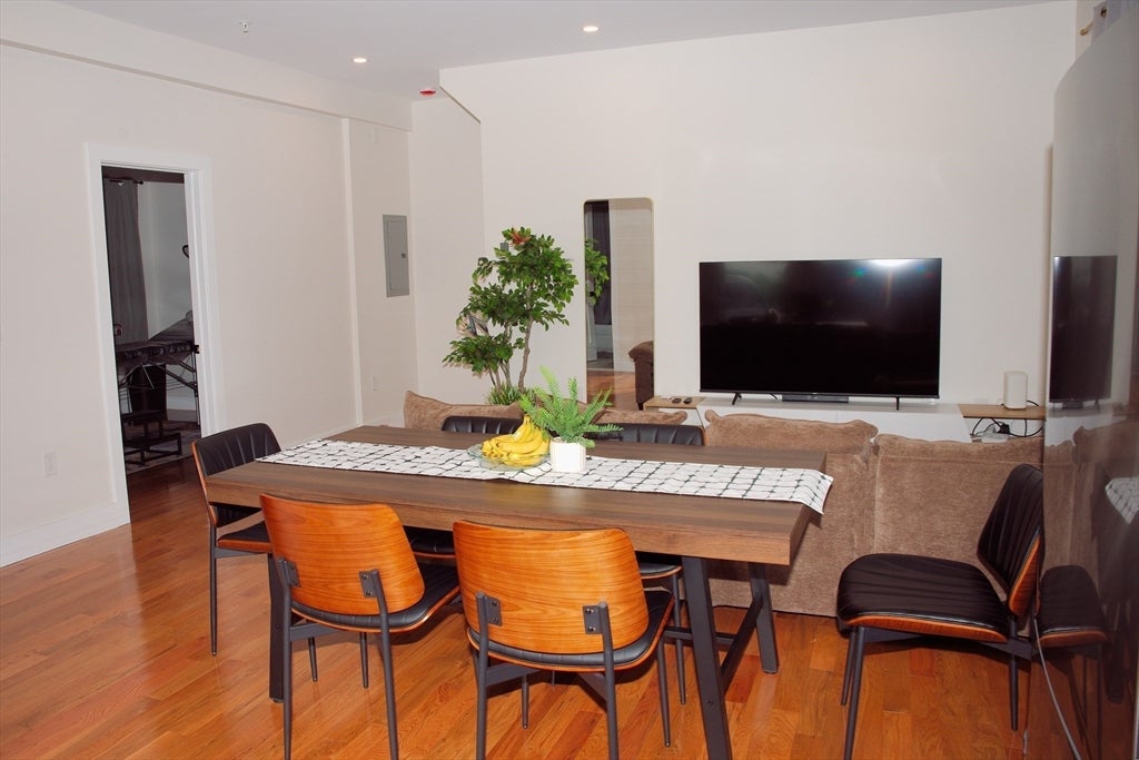 5 Walnut Avenue #2, Stoughton, MA, 5 Walnut Avenue #2, Stoughton, MA Photo #4