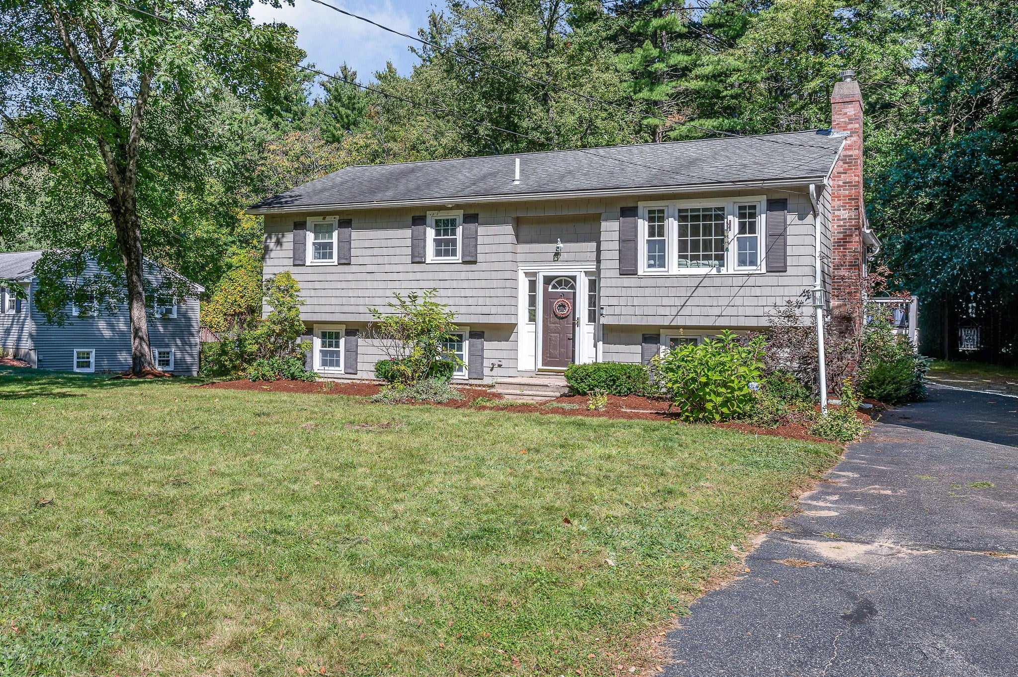 7 Hickory Dr, Townsend, MA Photo #1