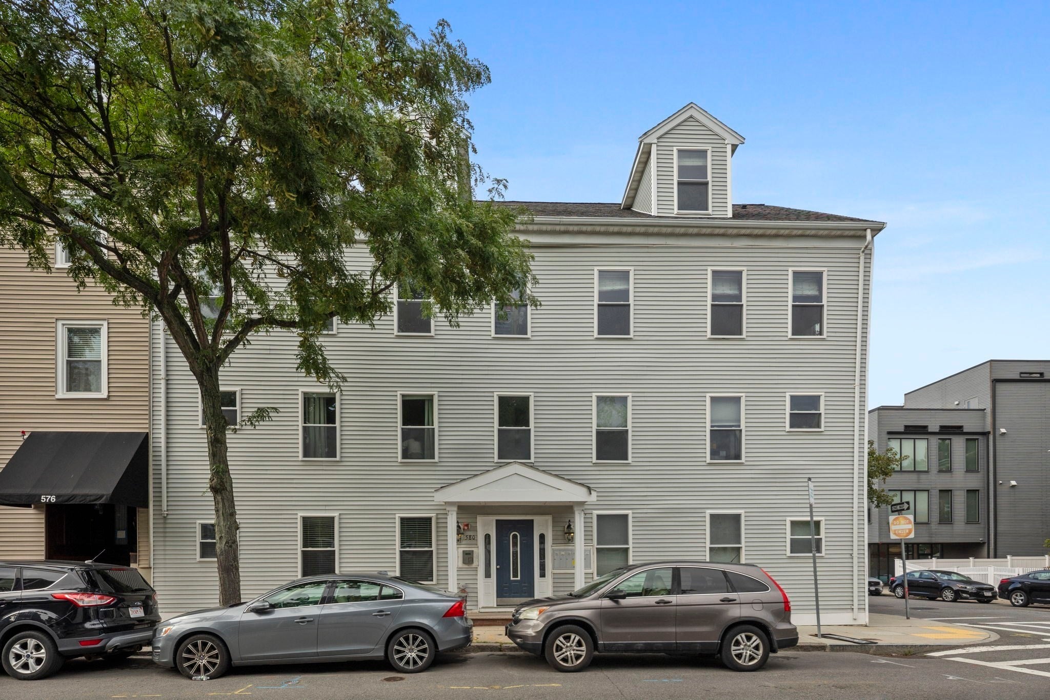 580 E 2nd St #6, Boston, MA Photo #2