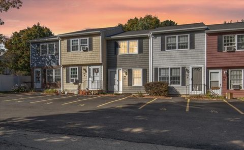 74 Roper St C Lowell MA 01852