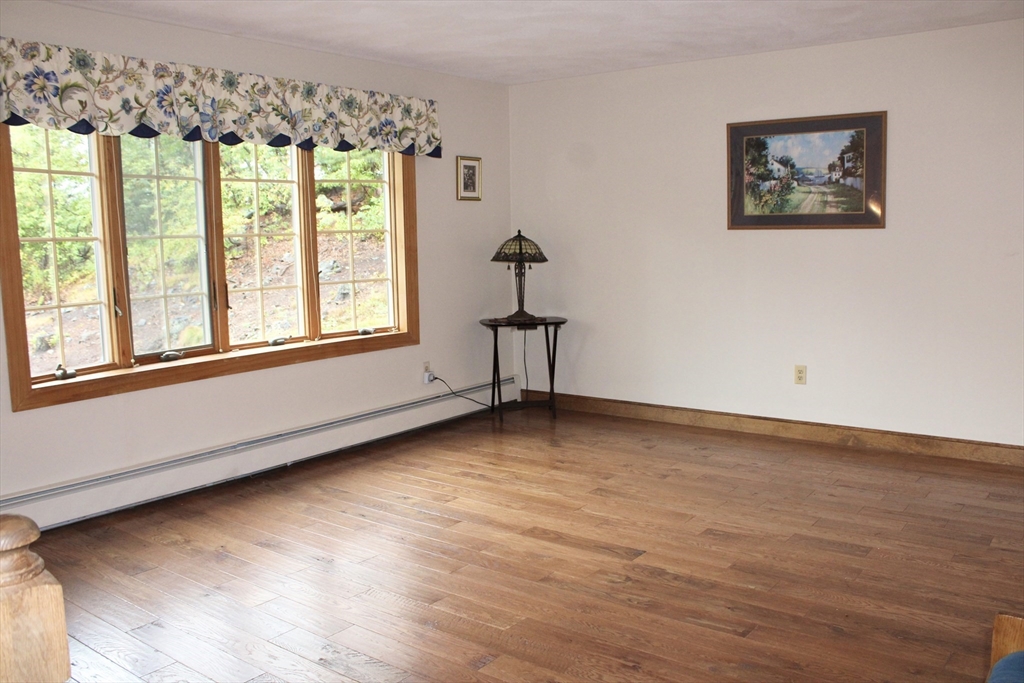 6 Oak Knoll Drive