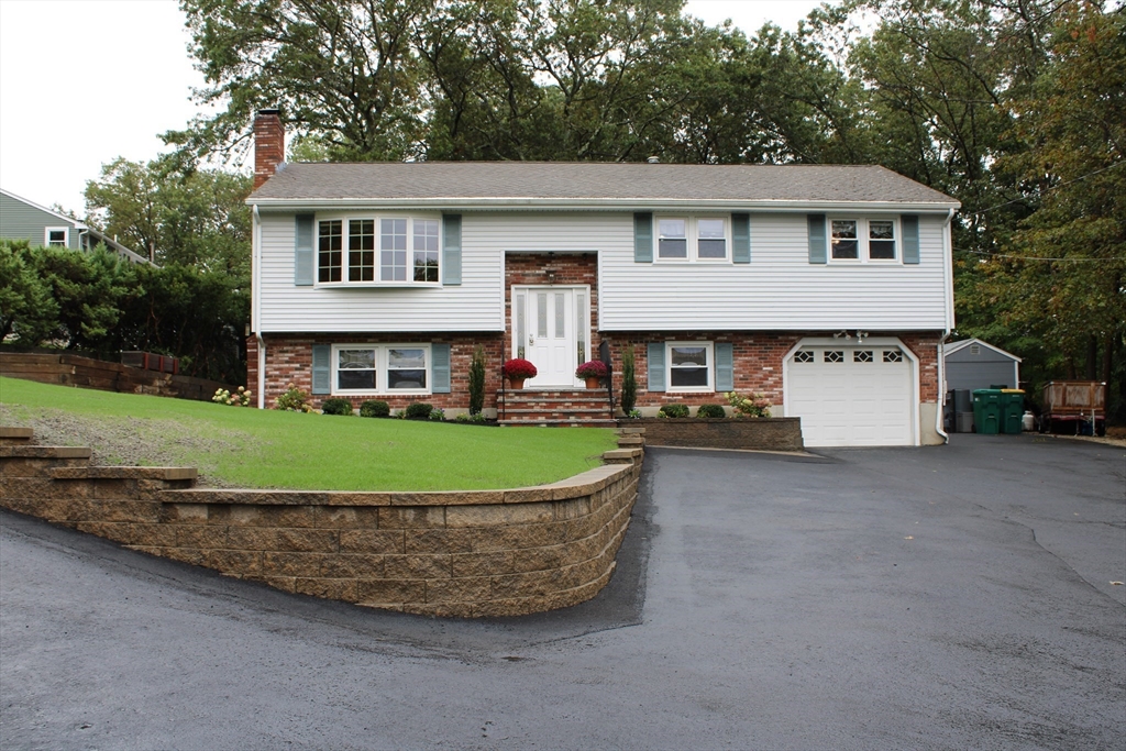 6 Oak Knoll Drive