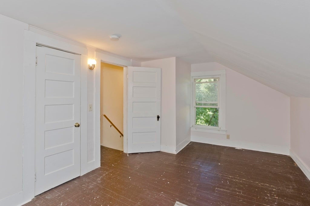 34 Washington St, Greenfield, MA, 34 Washington St, Greenfield, MA Photo #25