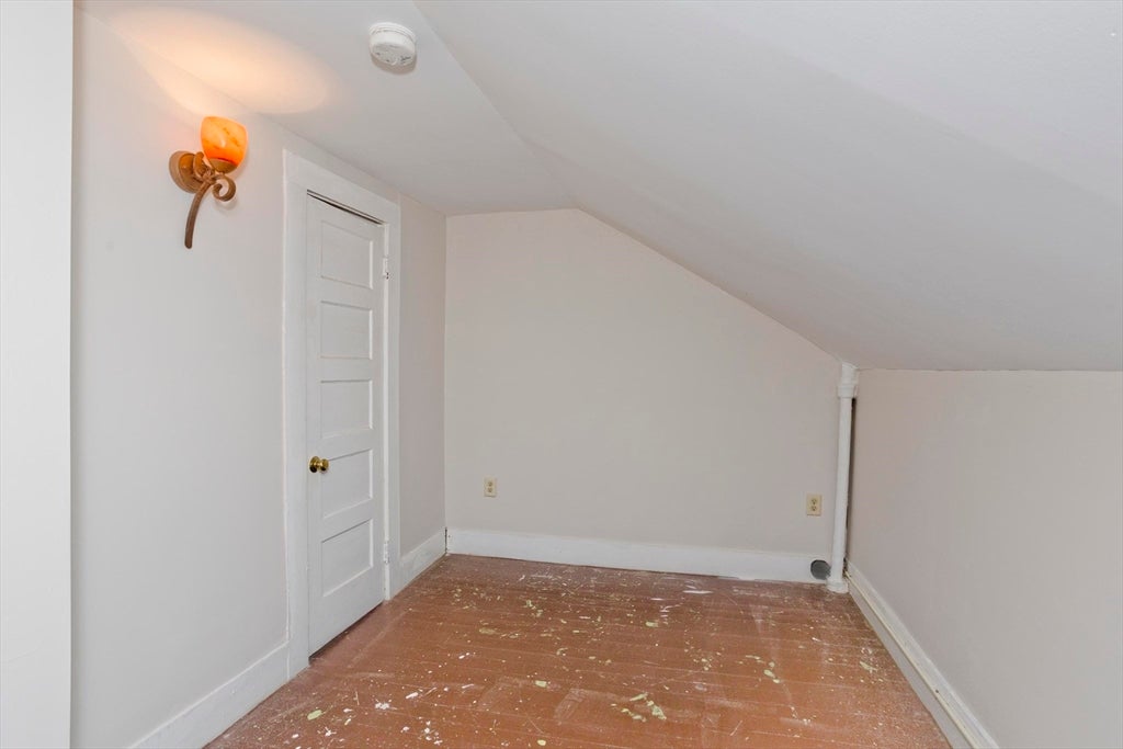 34 Washington St, Greenfield, MA, 34 Washington St, Greenfield, MA Photo #28