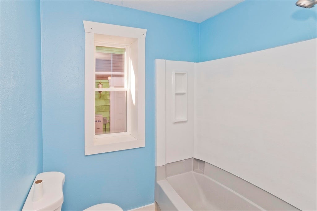 34 Washington St, Greenfield, MA, 34 Washington St, Greenfield, MA Photo #17