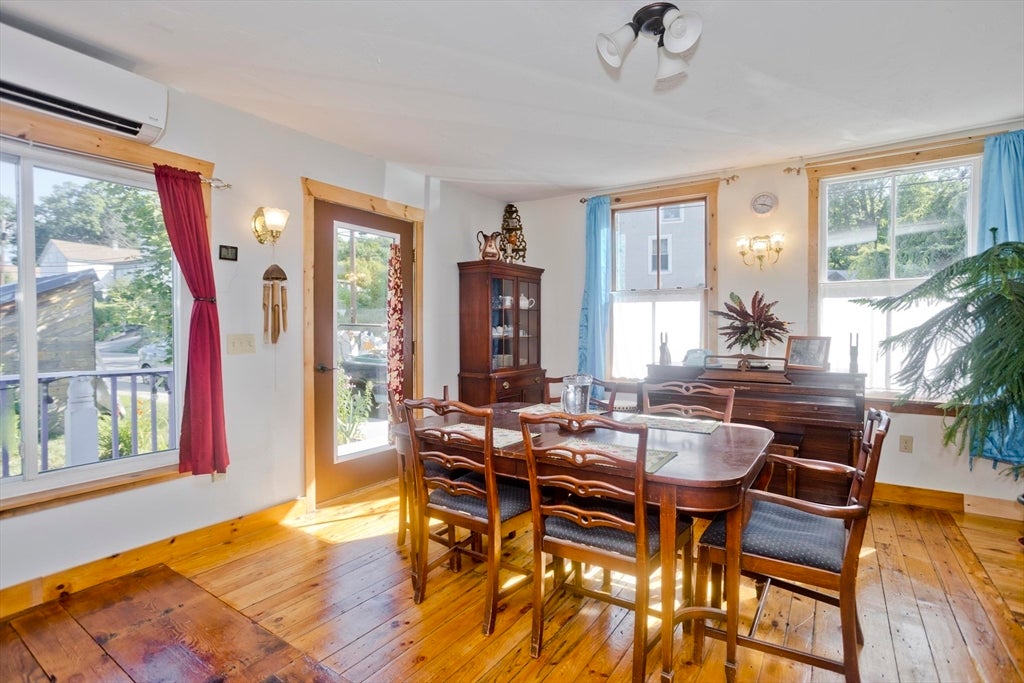 34 Washington St, Greenfield, MA, 34 Washington St, Greenfield, MA Photo #2