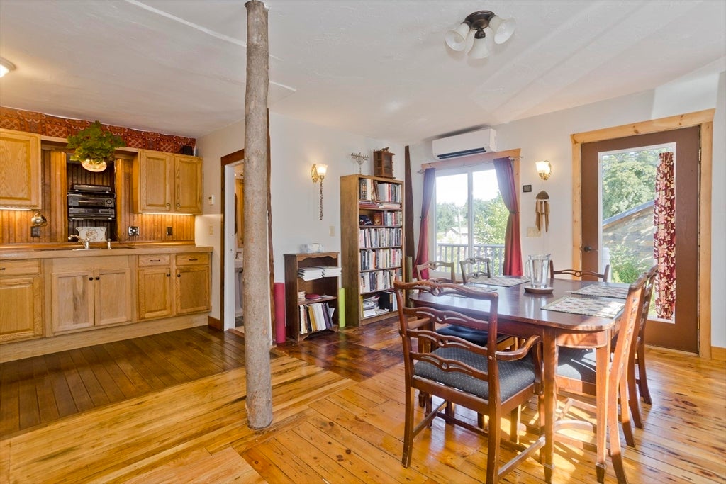 34 Washington St, Greenfield, MA, 34 Washington St, Greenfield, MA Photo #3