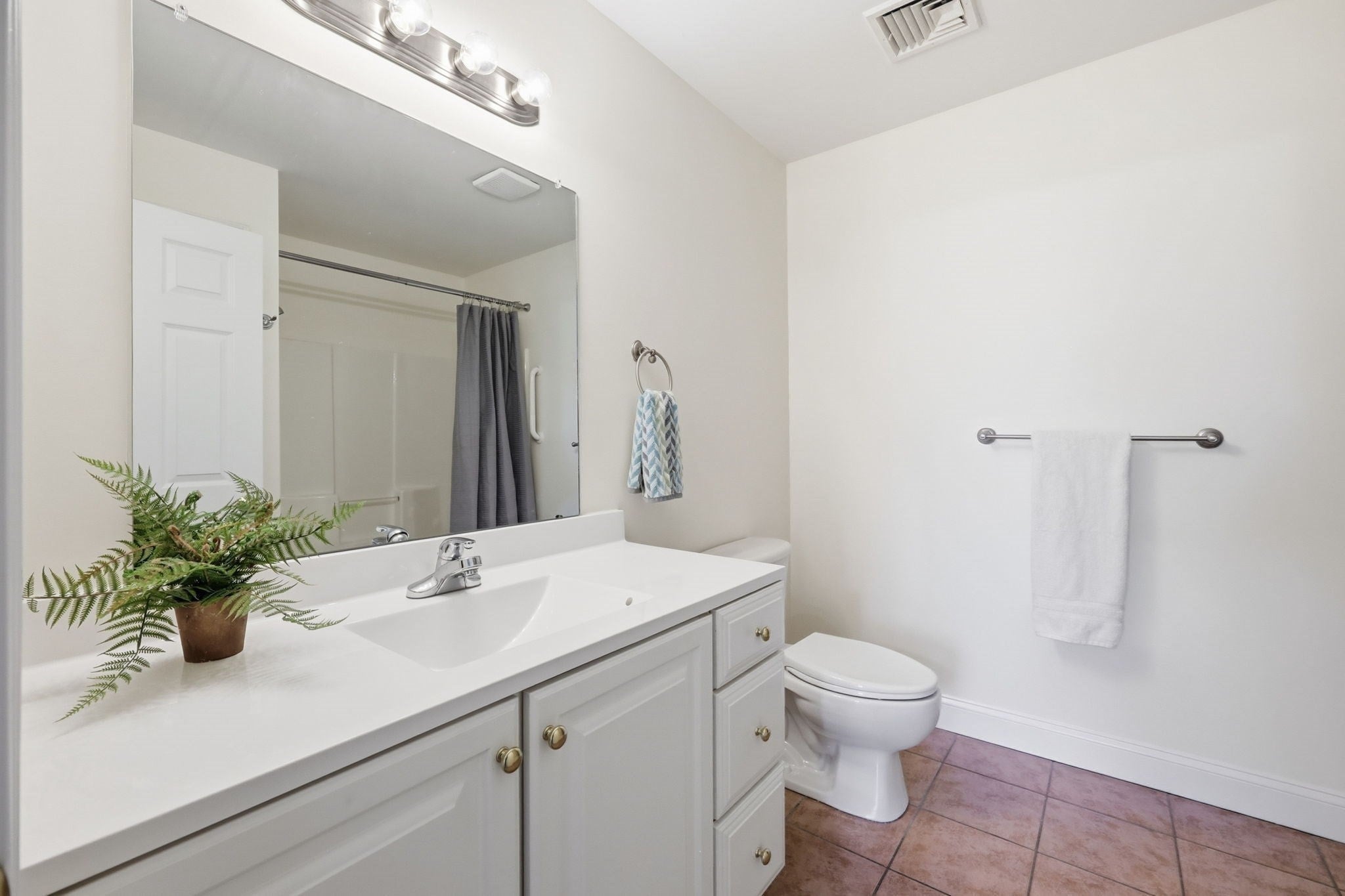 23 Wynnfield Cir #23, Southwick, MA Photo #37