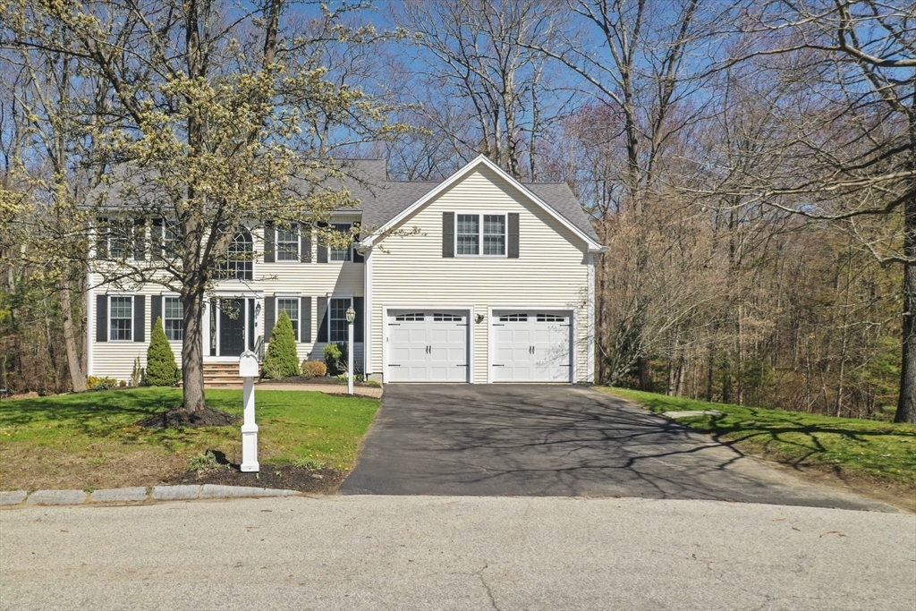 15 Whitewood Circle