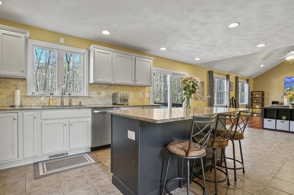 15 Whitewood Circle