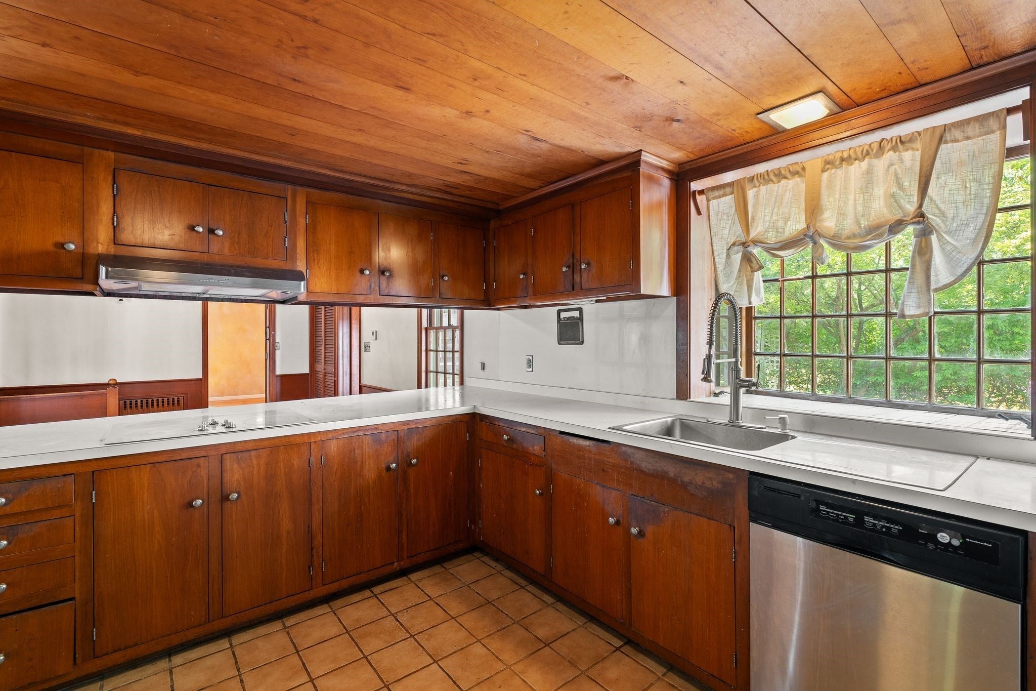 13 Whitcomb Ave, Hingham, MA Photo #10