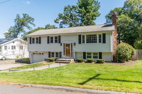 28 Hart St Burlington MA 01803