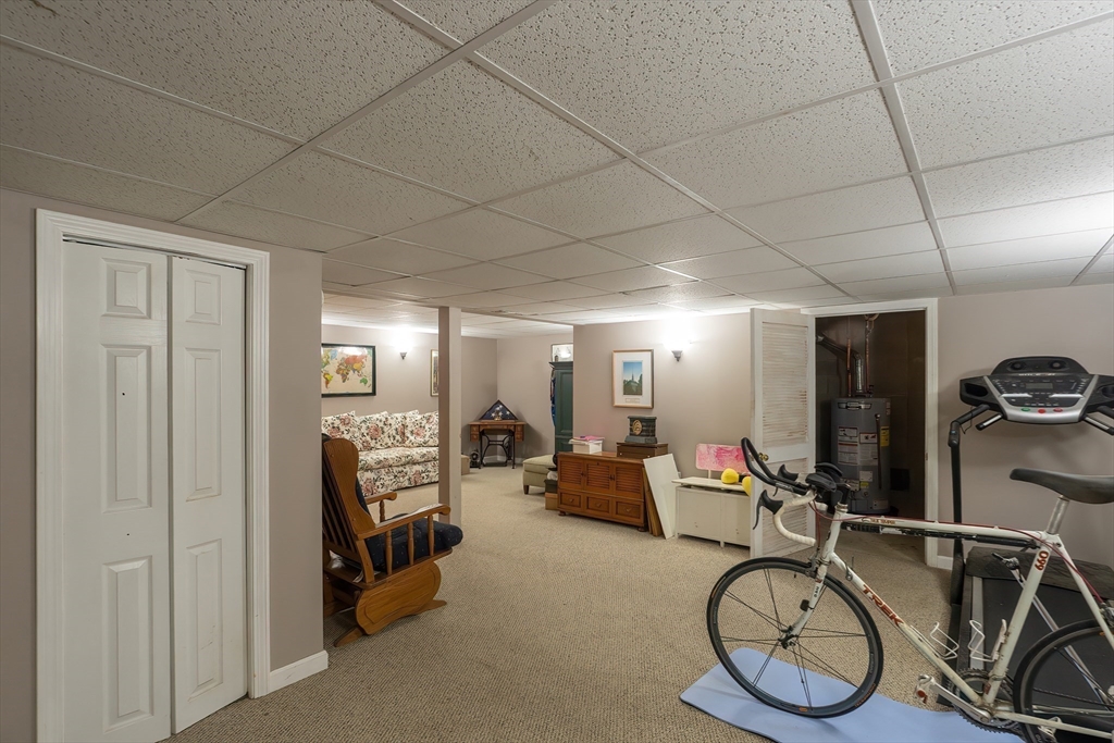 Plainville, Massachusetts 02762, United States, 4 Bedrooms Bedrooms, ,3 BathroomsBathrooms,Residential,Pending,203284