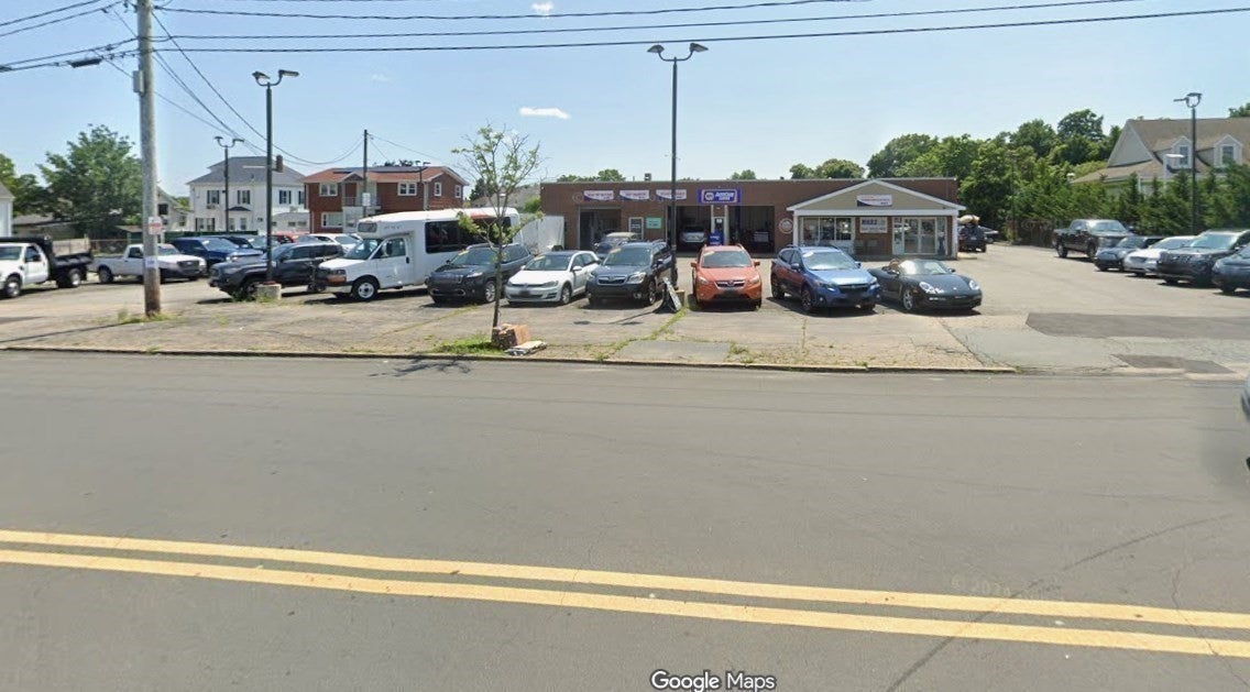 132 Rockdale Ave