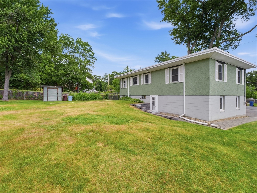 48 Pinedale Ave