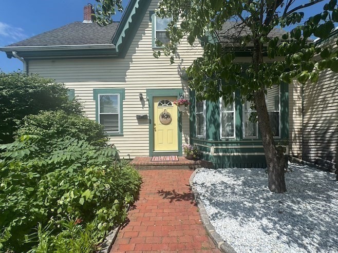 64 Centre Ave 1