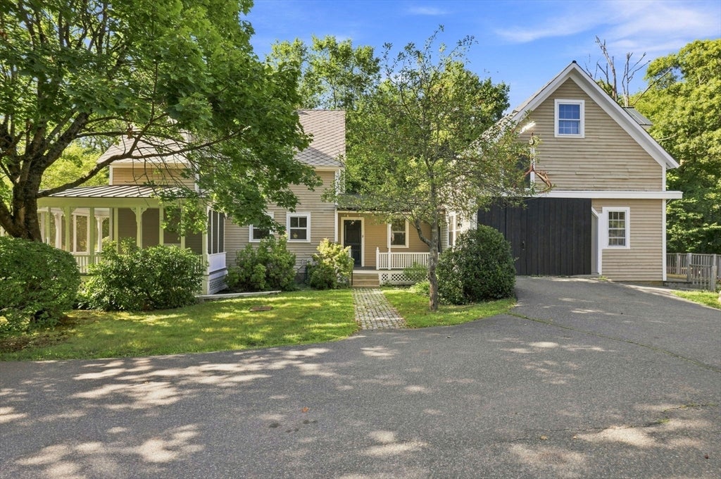 Click for 50 Rochwood Road, Norfolk, MA slideshow Click for 50 Rochwood Road, Norfolk, MA slideshow