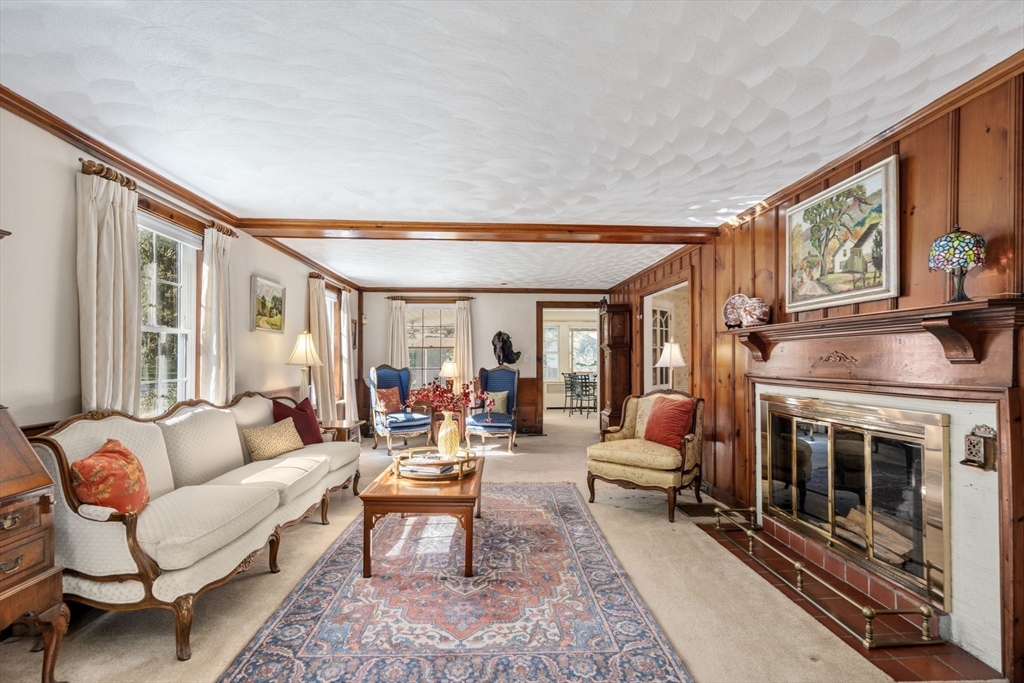58 Country Club Rd