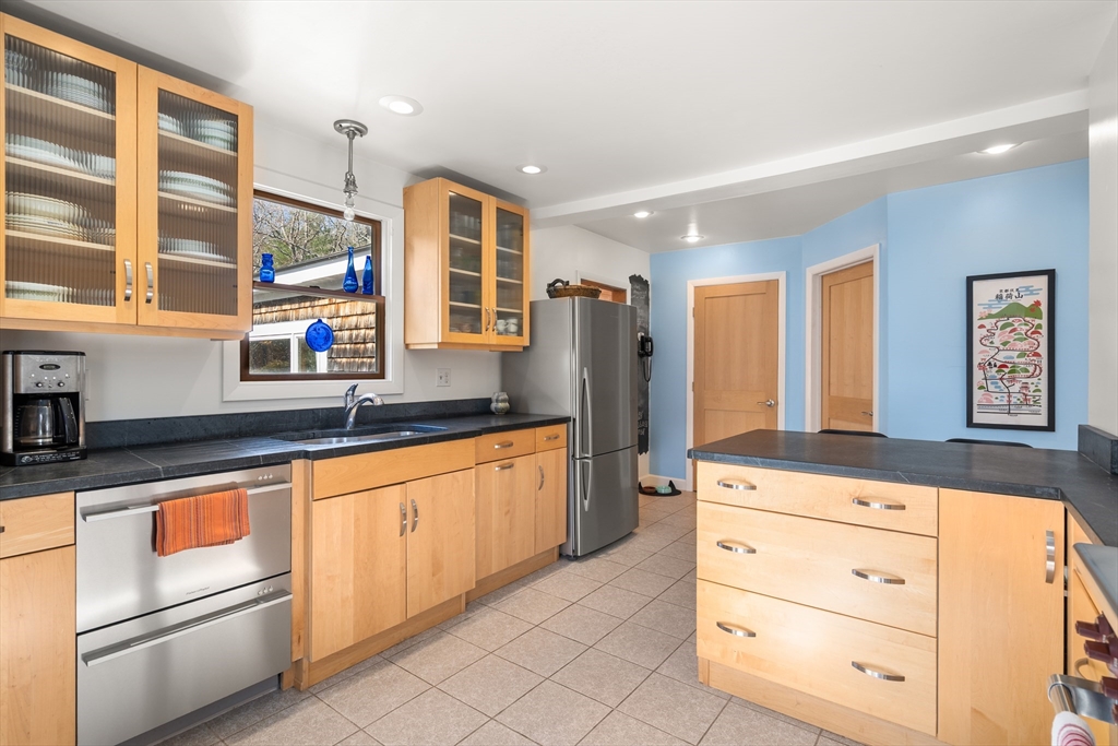 416 Tremont St, Duxbury, MA, 416 Tremont St, Duxbury, MA Photo #11