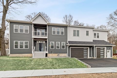 25 Waverly Street Stoneham MA 02180