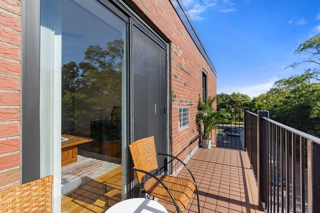 22 Branchfield St. D1