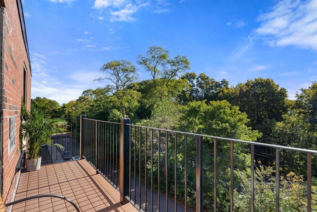 22 Branchfield St. D1