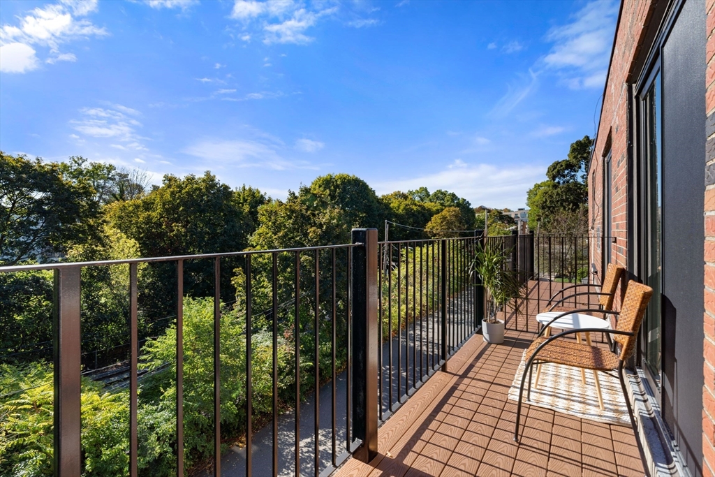22 Branchfield St. D1