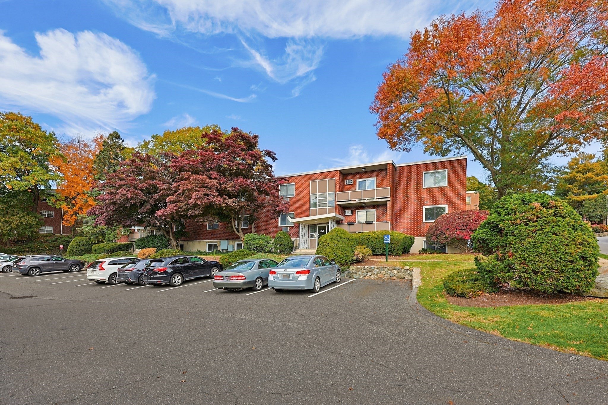 22 Jacqueline Rd #D, Waltham, MA Photo #21