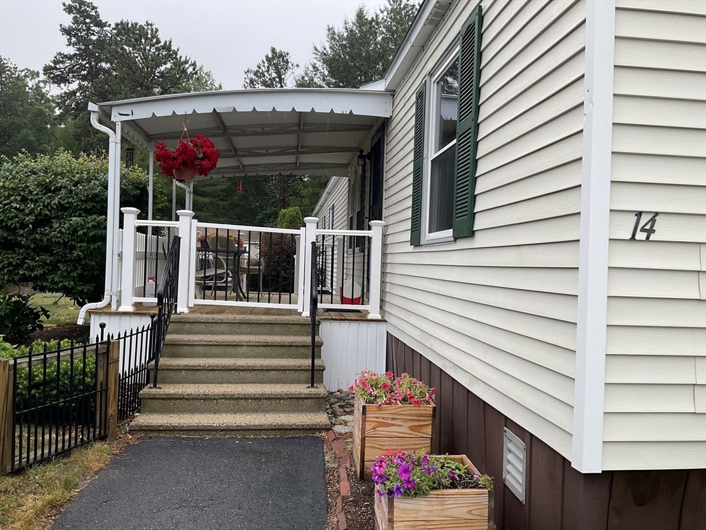 14 Narragansett Drive