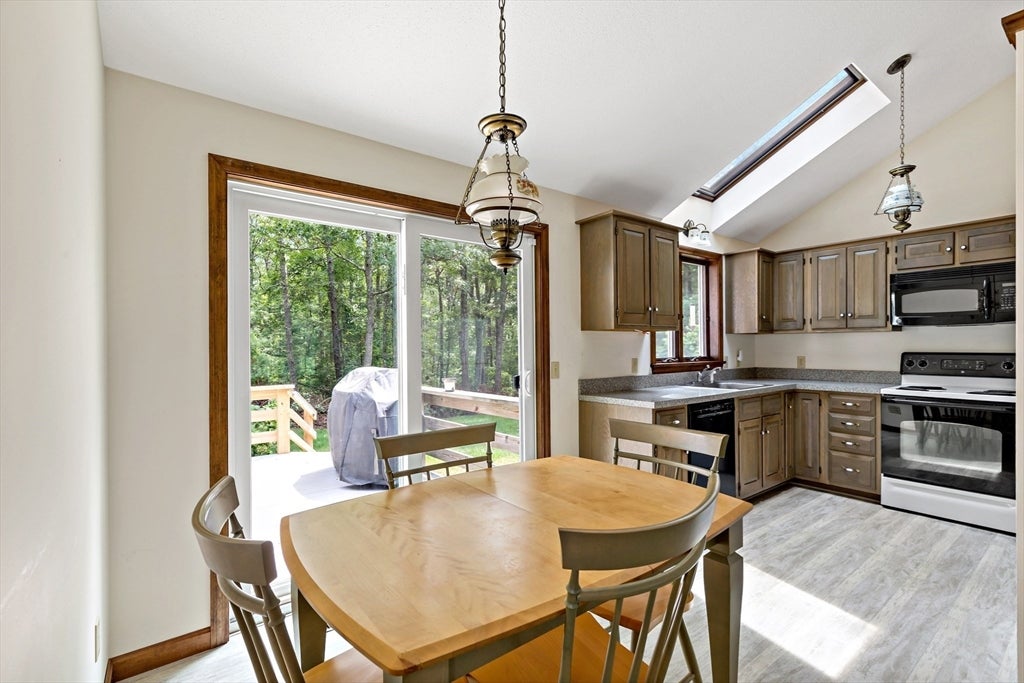 26 Qaushnet Way, Falmouth, MA, 26 Qaushnet Way, Falmouth, MA Photo #5