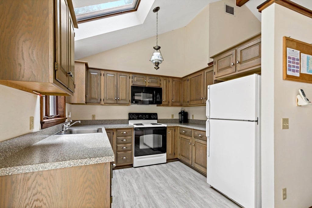 26 Qaushnet Way, Falmouth, MA, 26 Qaushnet Way, Falmouth, MA Photo #6