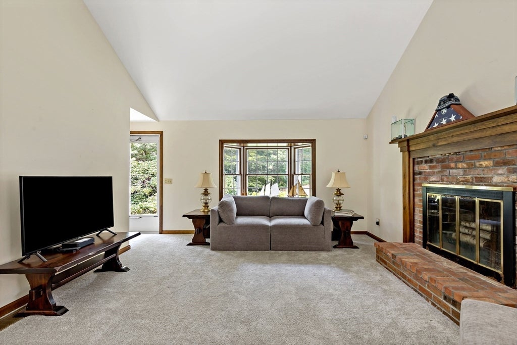 26 Qaushnet Way, Falmouth, MA, 26 Qaushnet Way, Falmouth, MA Photo #9