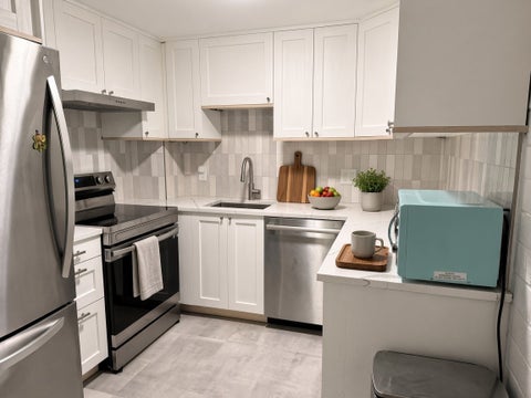 Photo of 185 Quincy Shore Dr #24, Quincy, MA 02171 (MLS # 73583870)