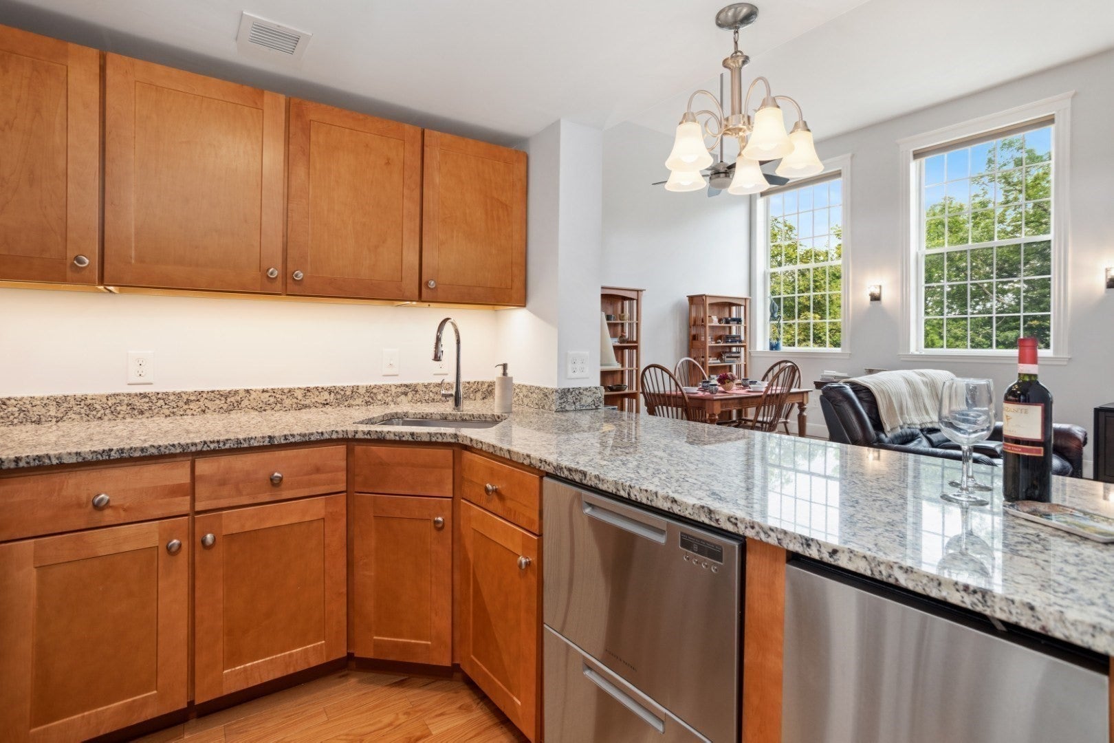 52 Sanborn Street #202, Reading, MA Photo #8