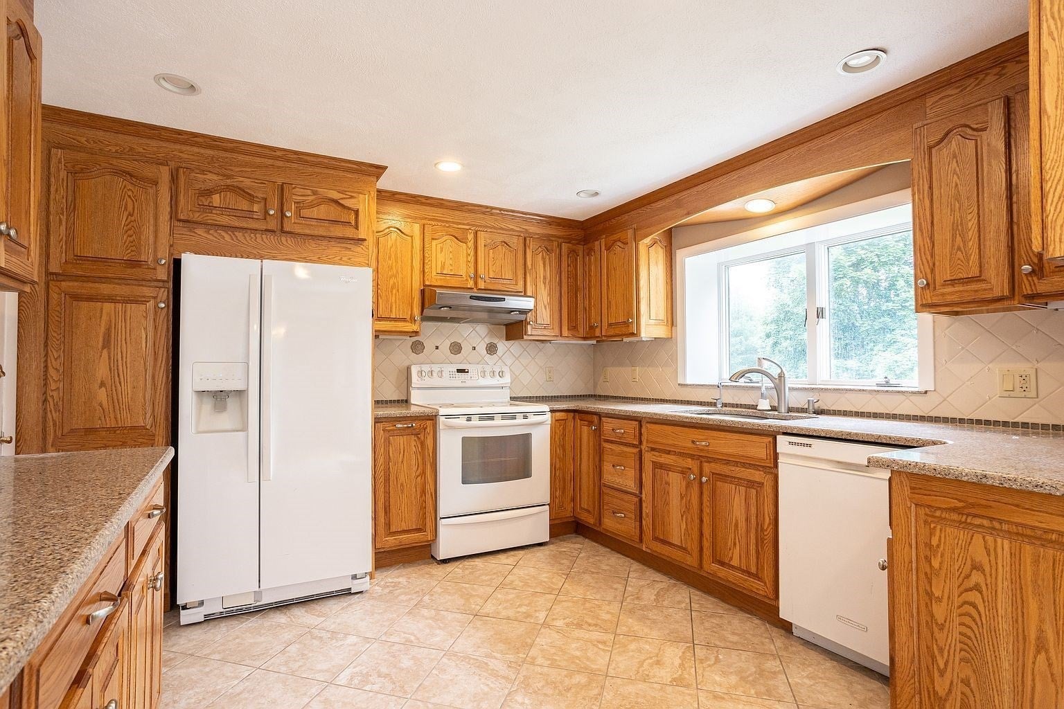 16 Westwood Rd, Lexington, MA, 16 Westwood Rd, Lexington, MA Photo #5
